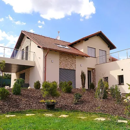 Na Vinohradech Villa